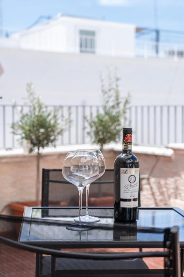 Wineart House, Terracielo Indipendente Nel Centro Di Monopoli Διαμέρισμα Εξωτερικό φωτογραφία
